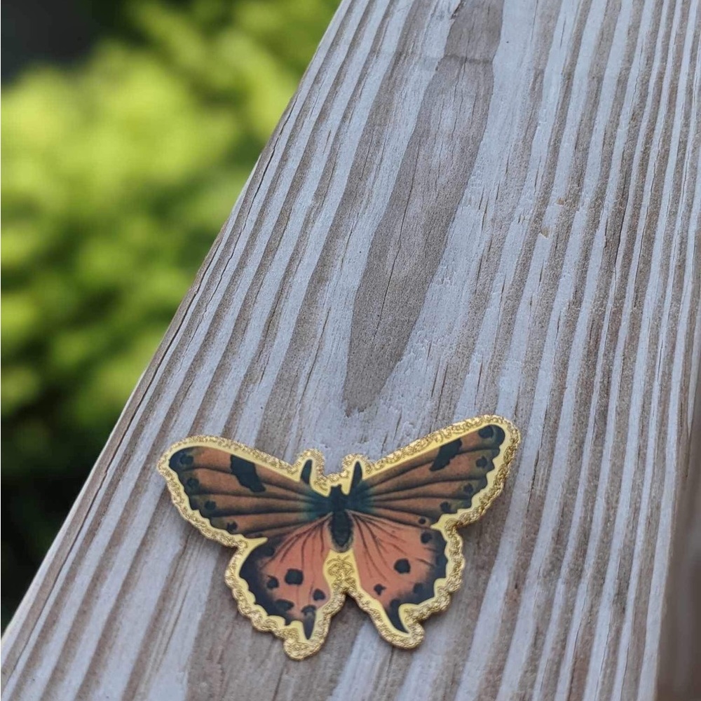 Vintage Butterfly Brooch - Picture 5 of 10